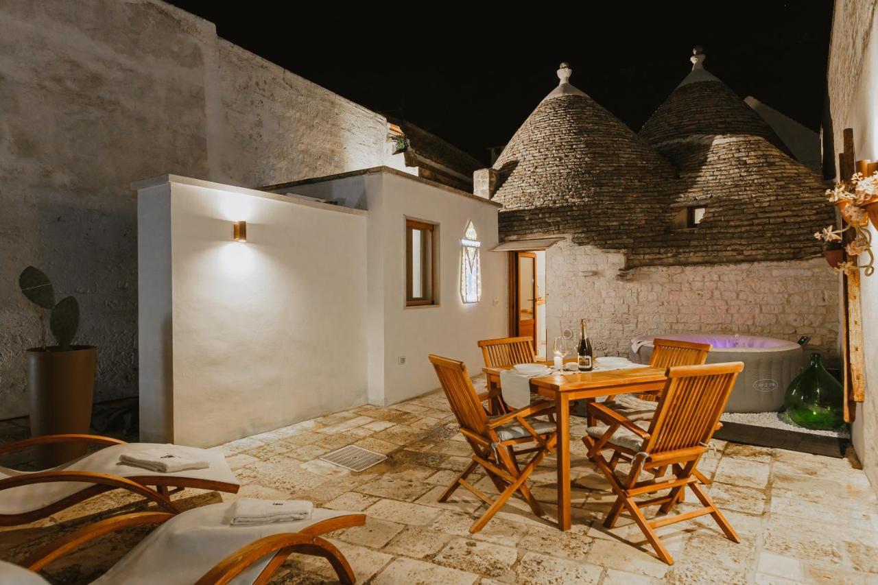 Milestones Modern Suite Trullo Jacuzzi Spa & Relax Альберобелло Екстер'єр фото